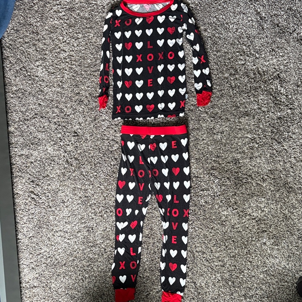 Little sleepies Heart and XO Pajama Set